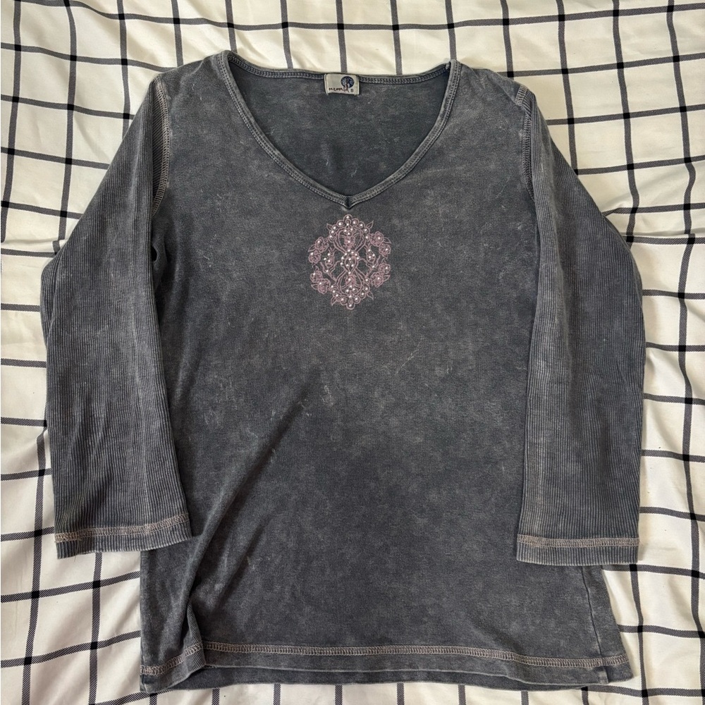 Vintage V-Neck Women's Long Sleeve Top